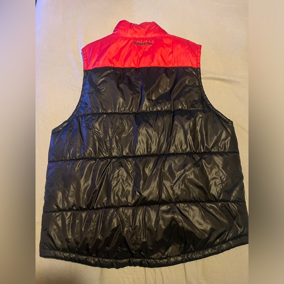 Mens Mitchell & ness puffer vest - Picture 2 of 2